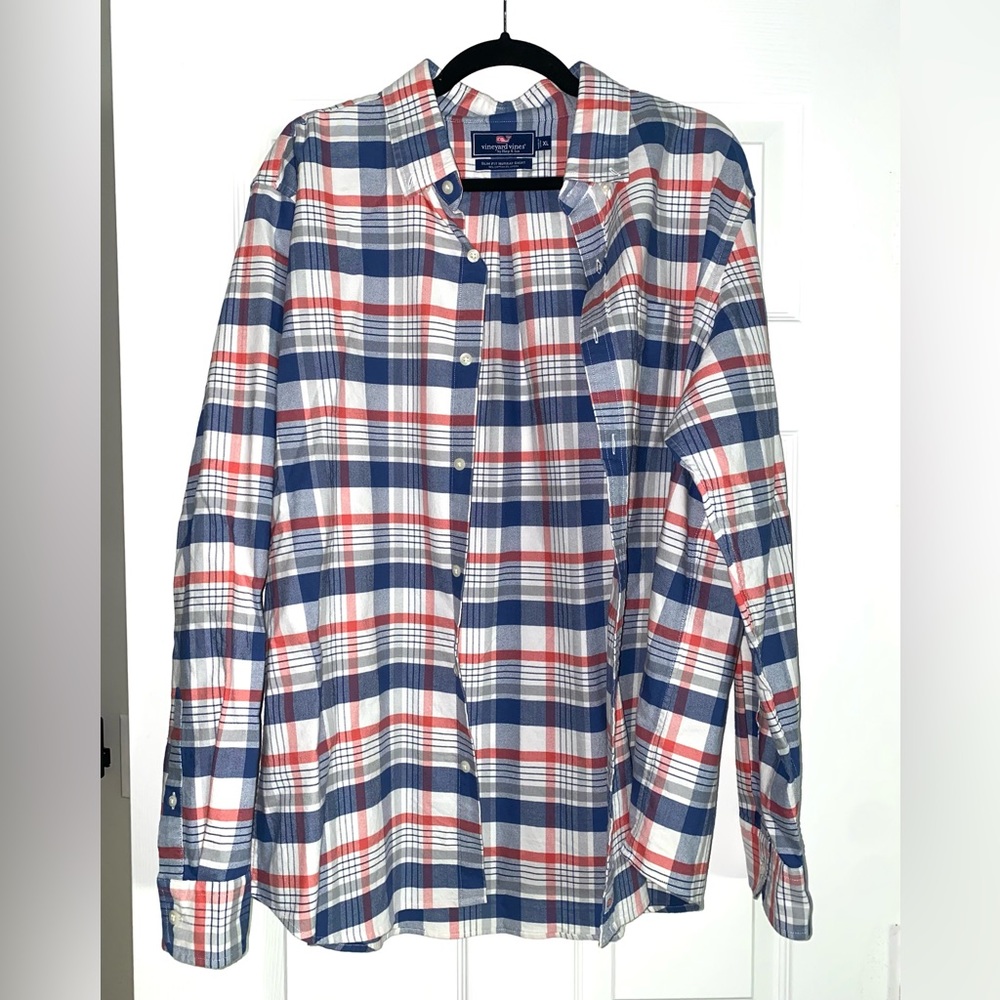 Mens Vineyard Vines plaid button down size Large